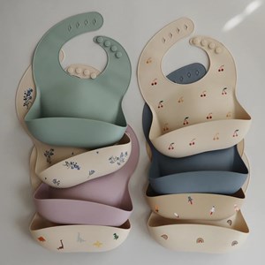 Bavoir à poche en silicone boats