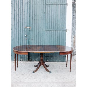 Romy, la table à manger en bois n°505