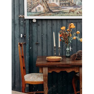 Table à manger en bois foncé n°504