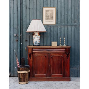 Buffet fin en bois foncé n°605