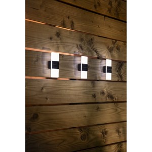 Lot de 4 appliques murales solaires effet givré 7 lm