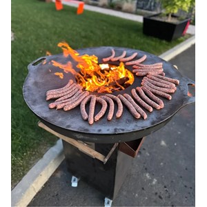 Brasero ø80cm sur meuble en corten