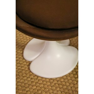 Chaise pivotante modèle &nbsp;trèfle&nbsp; n°1122