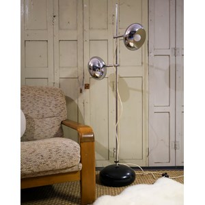 Grand lampadaire en chrome n°257