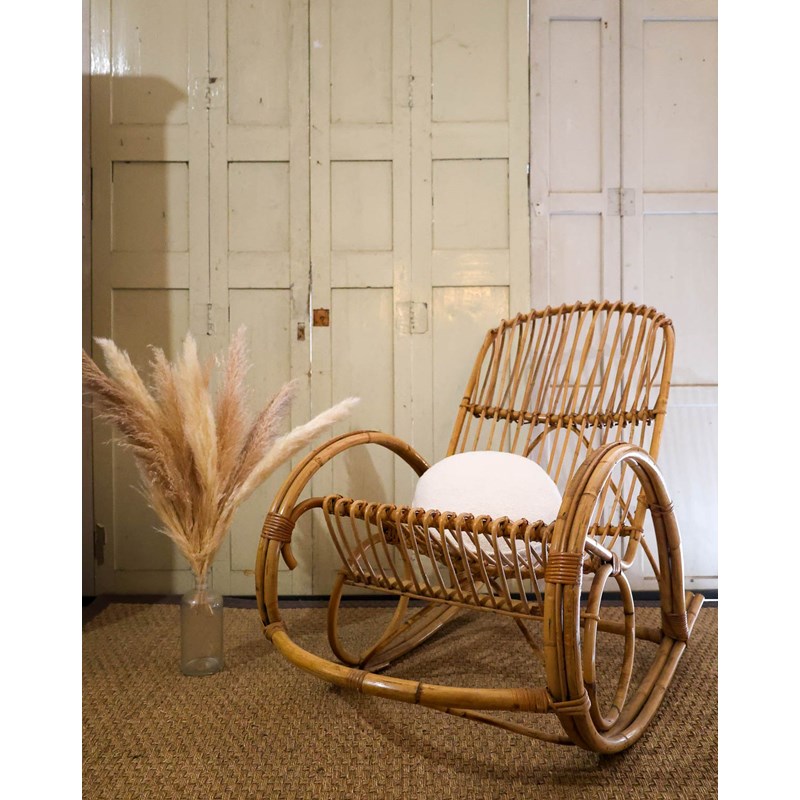 Grand rocking-chair en rotin n°640