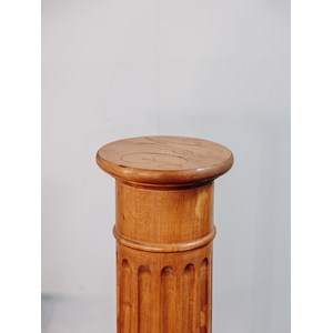 Hanna, la colonne en bois orangé n°744