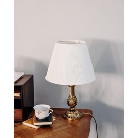 Lampe juponnée en laiton n°451