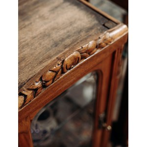 Paire de vitrines en bois n°118