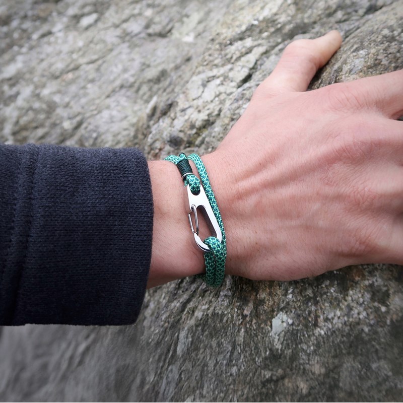 Bracelet homme mousqueton escalade vert