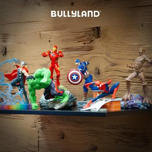 Iron man figurine marvel