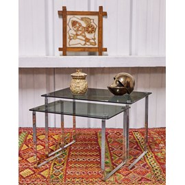 Tables gigognes en chrome et verre n°119