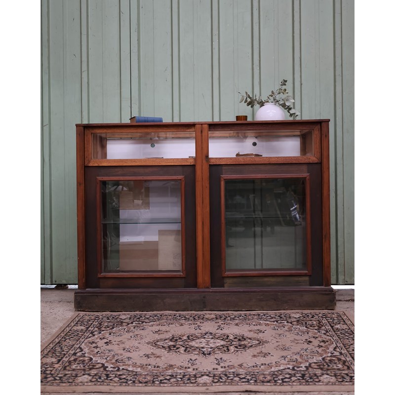 Vitrine de comptoir en bois n°117