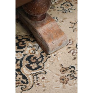 Table basse en bois sculpté n°383