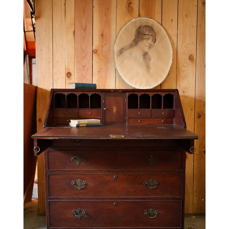 Debongout - Grand secrétaire en bois foncé n°118