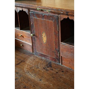 Grand secrétaire en bois foncé n°118