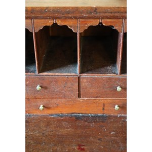 Grand secrétaire en bois foncé n°118