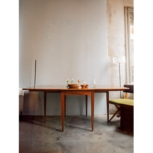 Table à manger en bois de cerisier n°1045