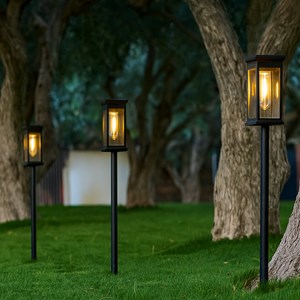 Lot de 4 balises solaires à piquer noir luzy