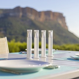 Lot de 4 lampes de table avec plateau de chargement blanc stick