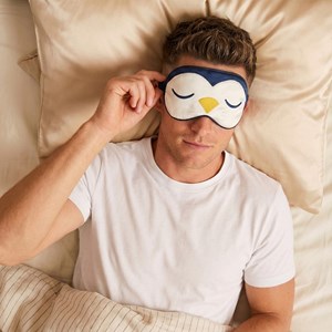 Masque de nuit laqi - soie de mûrier brodée