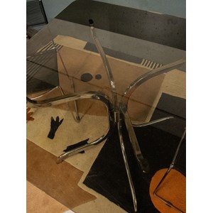 Table à manger en chrome et verre fumé n°1050