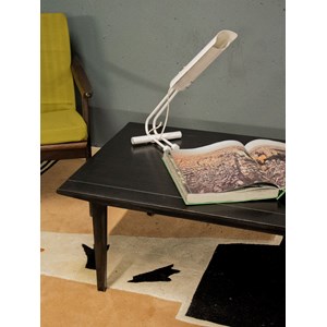 Table basse en bois laqué noir n°685