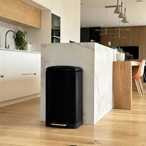 Poubelle de cuisine à pédale noir greenwich