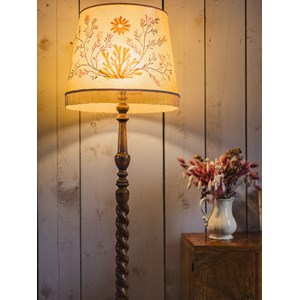 Julien, le lampadaire en bois n°279