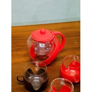 Nestor, le service à thé en verre n°436