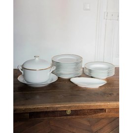 Service de vaisselle doré en faïence n°520