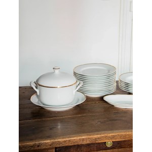 Service de vaisselle doré en faïence n°520