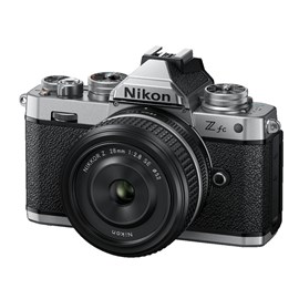 Nikon z fc + z 28mm f2.8 se