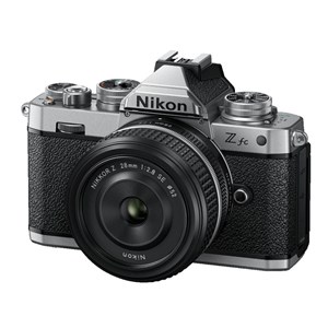 Nikon z fc + z 28mm f2.8 se