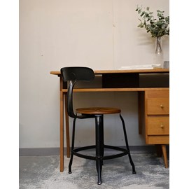 Chaise d'atelier en métal et bois n°890