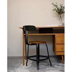 Chaise d'atelier en métal et bois n°890