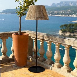 Lampadaire solaire beige raffy tall