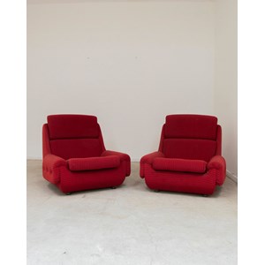 Paire de grands fauteuils rouges n°781