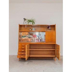 Grand buffet vitré en bois clair n°492