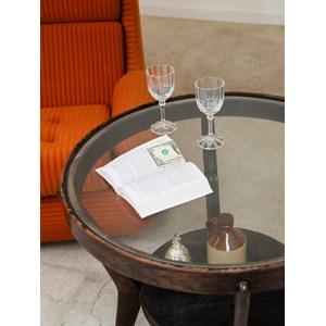 Table basse en bois foncé et verre n°716