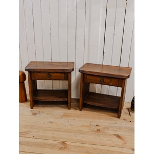 Paire de tables de chevet en bois n°1176