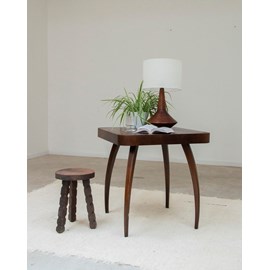 Table d'appoint en bois foncé n°772