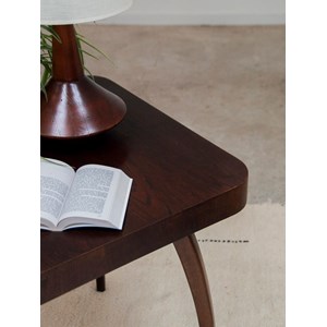 Table d'appoint en bois foncé n°772