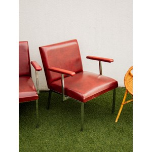 Paire de fauteuils en skaï et chrome n°794