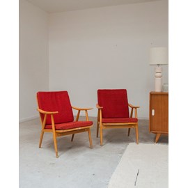 Paire de fauteuils en bois et tissu rouge n°785