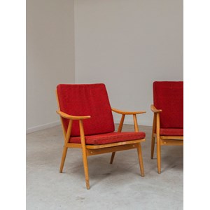 Paire de fauteuils en bois et tissu rouge n°785