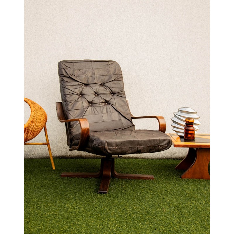 Debongout - Fauteuil en simili cuir et bois n°796