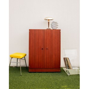 Magda, la petite armoire en teck n°144