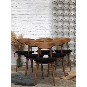Alma, le lot de 6 chaises baumann n°1186