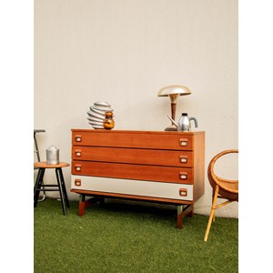 Olga, la commode en teck bicolore n°360