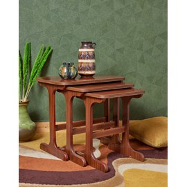 Petites tables gigognes en bois foncé n°130